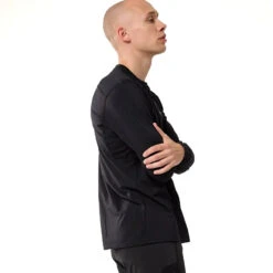 Arc'teryx Men's Rho LT Crew Neck - Black -Patagonia Outlet Sales Arcteryx AW23 RhoLTCrewNeck Black 05