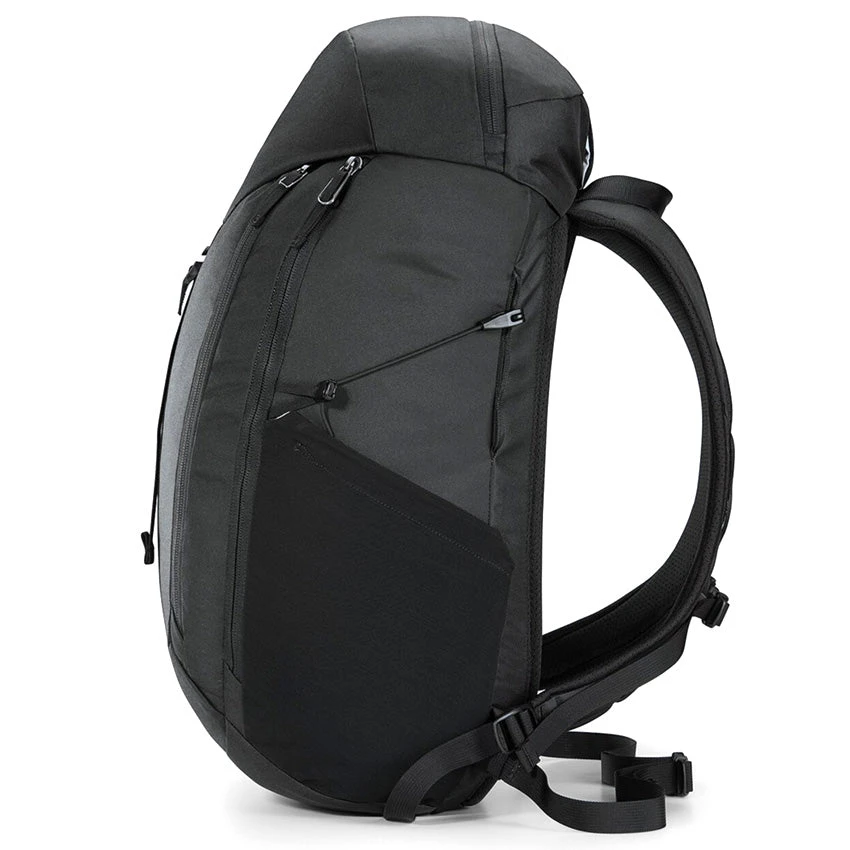Arc'teryx Mantis 20L Backpack - Black 2 Arc'teryx Mantis 20L Backpack - Black - Image 2