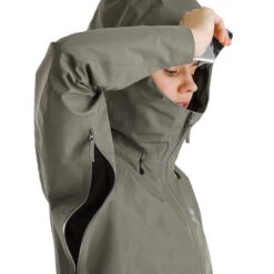 Arc'teryx Women's Beta LT Jacket - Forage -Patagonia Outlet Sales Arcteryx SS23 WsBetaLT Forage 05