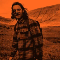 FJÄLLRÄVEN Men's Övik Lite Padded Shirt - Dark Navy / Dark Navy -Patagonia Outlet Sales Fjallraven AW22 OvikLitePaddedShirt Navy 05