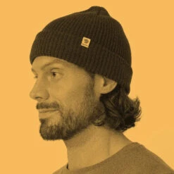 FJÄLLRÄVEN Fjällräven Tab Hat - Acorn 8 FJÄLLRÄVEN Fjällräven Tab Hat - Acorn -Patagonia Outlet Sales Fjallraven AW23 TabHat Acorn 04