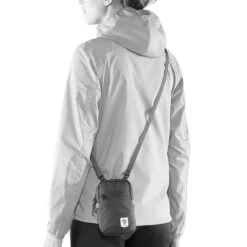 FJÄLLRÄVEN High Coast Pocket - Rowan Red -Patagonia Outlet Sales Fjallraven HighCoastPocket Black 04 ab88f0da 62e5 46ff 9e7d b4ff5861962c