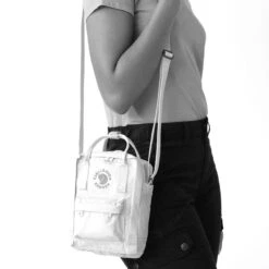 FJÄLLRÄVEN Kånken Sling - Sky Blue -Patagonia Outlet Sales Fjallraven KankenSling SkyBlue 05