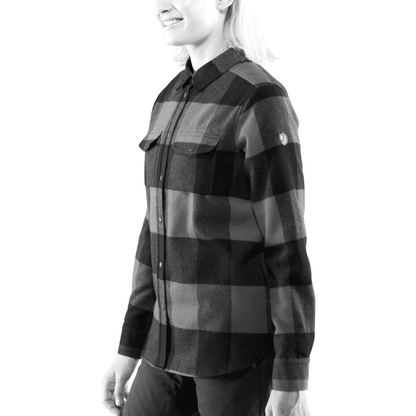 FJÄLLRÄVEN Women's Canada Shirt - Navy / Black 3 FJÄLLRÄVEN Women's Canada Shirt - Navy / Black - Image 3