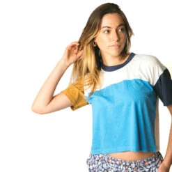 KAVU Women's Eevi Shirt - Sky Dance -Patagonia Outlet Sales KAVU SS23 01EeviShirt SkyDance 04