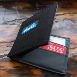 KAVU Yukon Wallet - Black -Patagonia Outlet Sales KAVU SS23 01YukonWallet Black 05