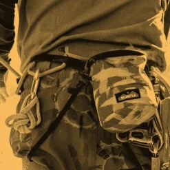 KAVU Peak Seeker Chalk Bag - Earth Sky Tie Dye -Patagonia Outlet Sales Kavu AW23 PeakSeeker ETD 04