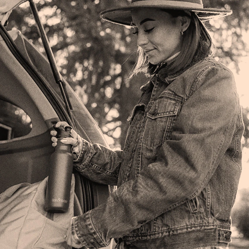 Klean Kanteen Narrow Classic 18oz W/ Sport Cap - Old Gold 4 Klean Kanteen Narrow Classic 18oz W/ Sport Cap - Old Gold - Image 4