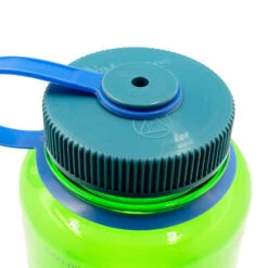 Nalgene 32oz/1L WM Tritan Sustain Bottle - Parrot Green -Patagonia Outlet Sales Nalgene SS23 1LWMTritan ParrotGreen 03