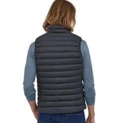 Patagonia Men's Down Sweater Vest - Black -Patagonia Outlet Sales Patagonia AW22 MsDownSweaterVest Black 03
