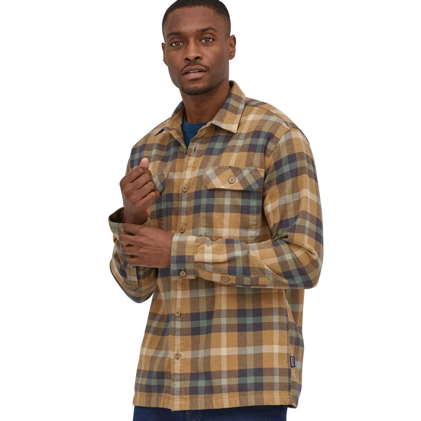 Patagonia Men's L/S Organic Cotton Fjord Flannel Shirt - Forage: Mojave Khaki 3 Patagonia Men's L/S Organic Cotton Fjord Flannel Shirt - Forage: Mojave Khaki - Image 3