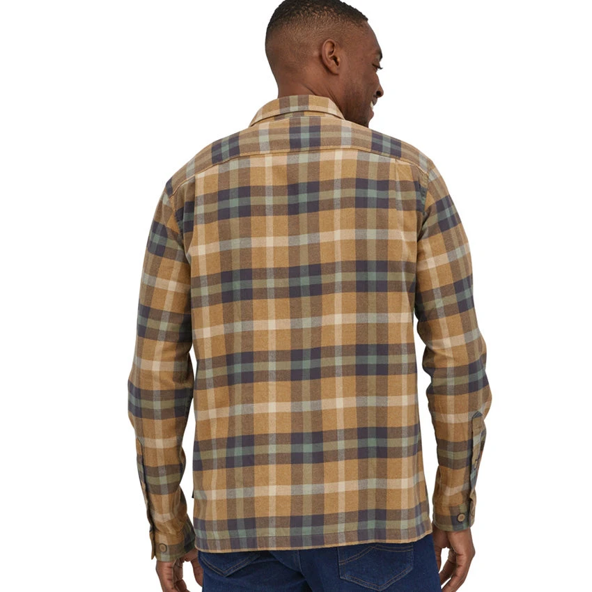 Patagonia Men's L/S Organic Cotton Fjord Flannel Shirt - Forage: Mojave Khaki 4 Patagonia Men's L/S Organic Cotton Fjord Flannel Shirt - Forage: Mojave Khaki - Image 4