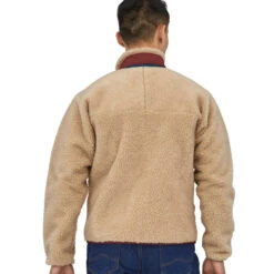 Patagonia Men's Classic Retro-X Jacket - Dark Natural W/Sequoia Red -Patagonia Outlet Sales Patagonia AW22 RetroXJacket DNSequoiaRed 04