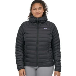 Patagonia Women's Down Sweater Hoody - Black -Patagonia Outlet Sales Patagonia AW22 WsDownSweaterHoody Black 03