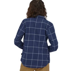 Patagonia Women's LS Organic Cotton Fjord Flannel Shirt - Woodland: New Navy -Patagonia Outlet Sales Patagonia AW22 WsFjordFlannel WLNE 04