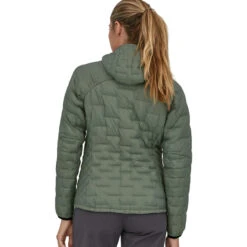 Patagonia Women's Micro Puff Hoody - Hemlock Green -Patagonia Outlet Sales Patagonia AW22 WsMicroPuffHoody HemlockGreen 04
