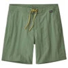 Patagonia Men's Wavefarer Hybrid Walk Shorts - 18" - Sedge Green