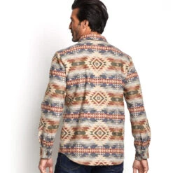 Pendleton Fitted La Pine Overshirt - Smith Rock Tan -Patagonia Outlet Sales Pendleton AW22 LaPineShirt SmithRockTan 04