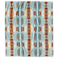 Pendleton Jacquard Beach Towel For Two - Chief Joseph Aqua
