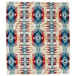 Pendleton Jacquard Beach Towel For Two - Pilot Rock Ivory
