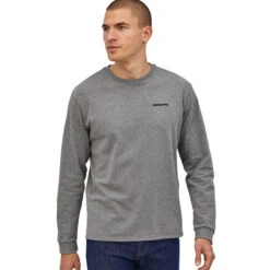 Patagonia Men's Long Sleeved P-6 Logo Responsibili-Tee - Gravel Heather -Patagonia Outlet Sales SS23 Patagonia LSP6ResponsibiliTee GLH 01