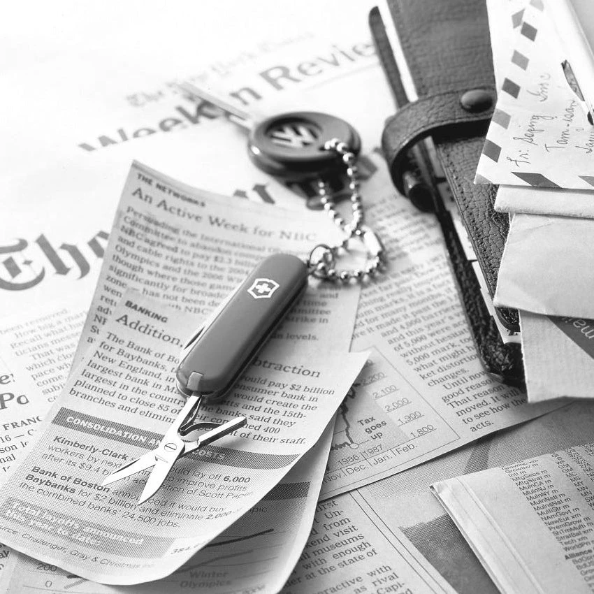 Victorinox Classic SD Swiss Army Multitool - Falling Snow 4 Victorinox Classic SD Swiss Army Multitool - Falling Snow - Image 4