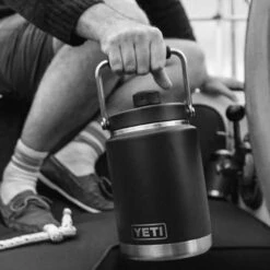 Yeti Rambler Half Gallon Jug - Navy 7 Yeti Rambler Half Gallon Jug - Navy -Patagonia Outlet Sales YETI RmablerHalfGallonJug Black 04 8d4fec22 0c4e 4357 af53 8145b8b94c08